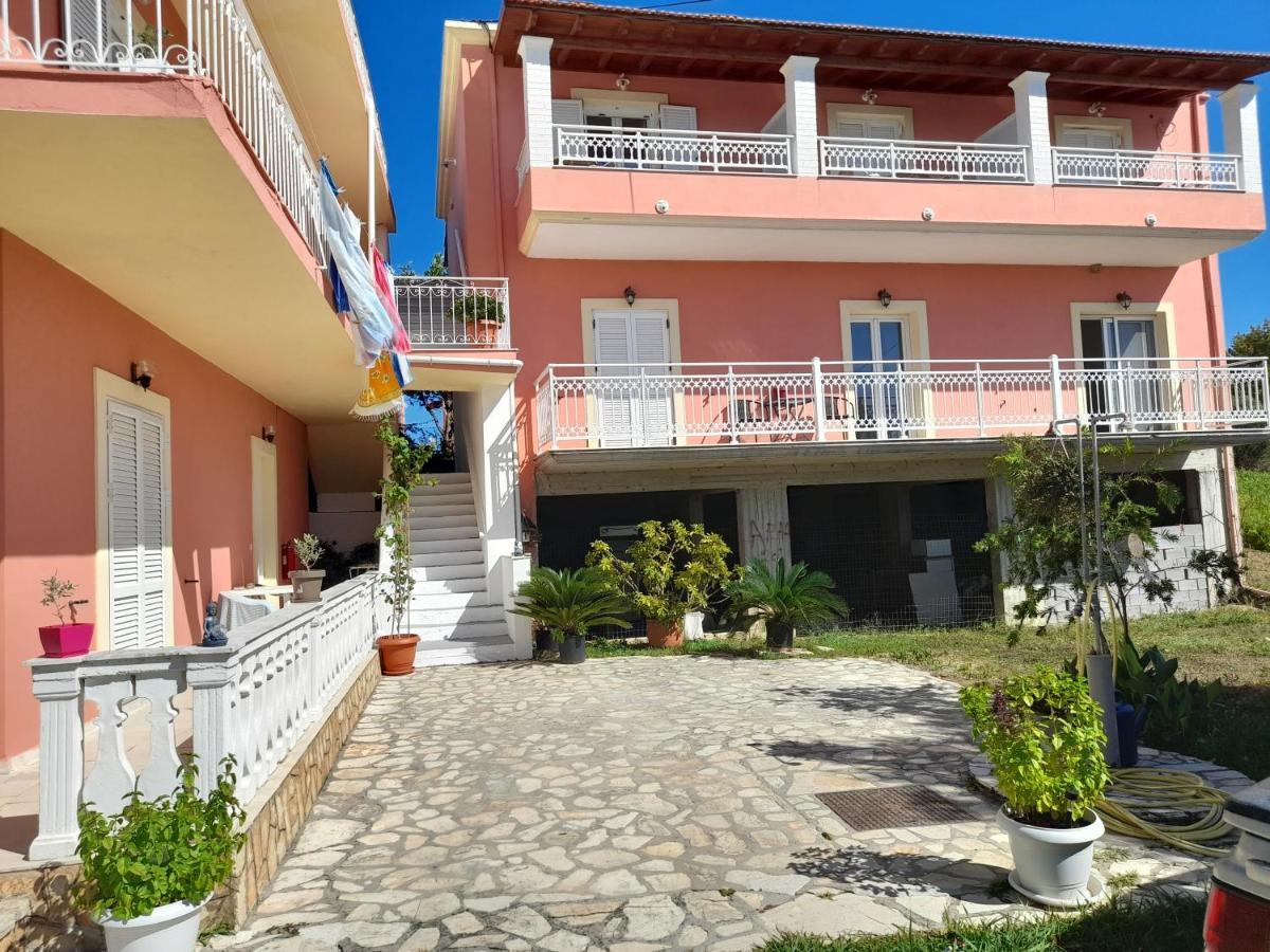 Διαμέρισμα Angelos Apartment's *