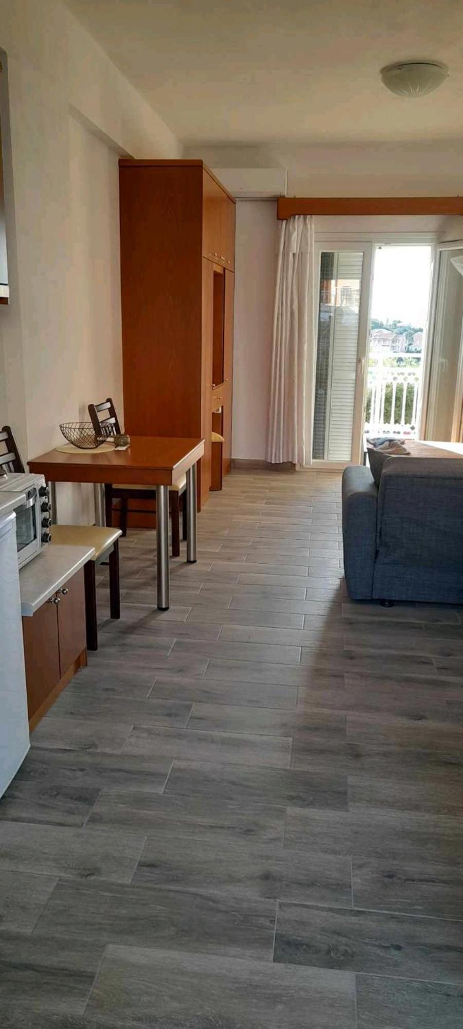 Angelos Apartment's Αρίλλας